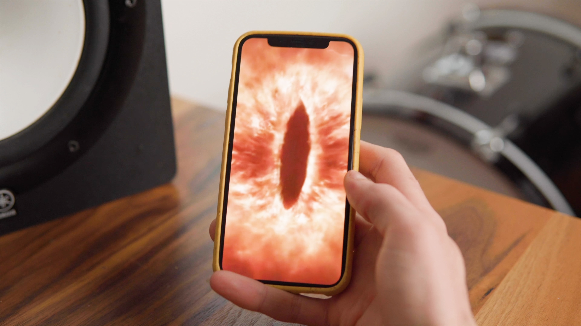 Light Phone 3 Vs Wisephone Review Sauron Iphone Eye