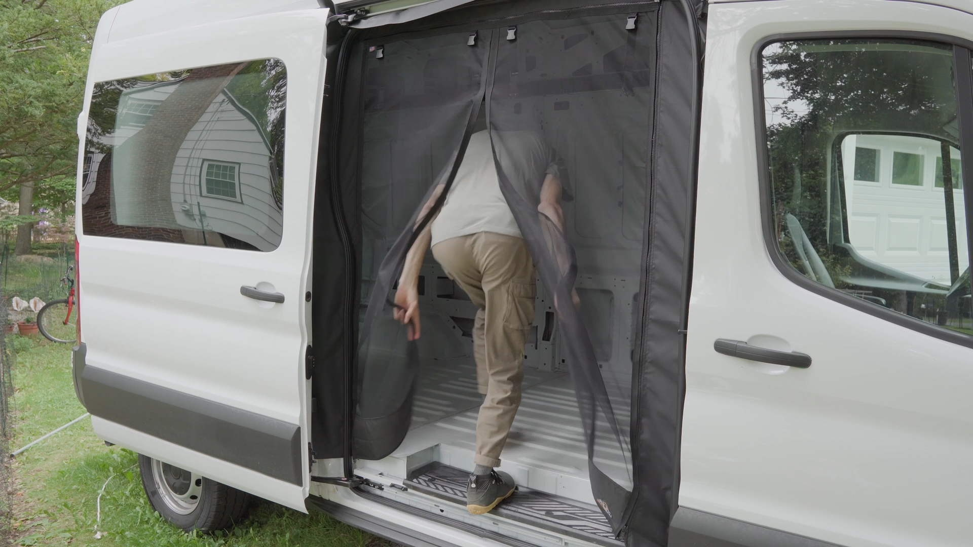 The Bug Wall Van Life Screen Review Diy Install Enter Magnetic Screen Wide View