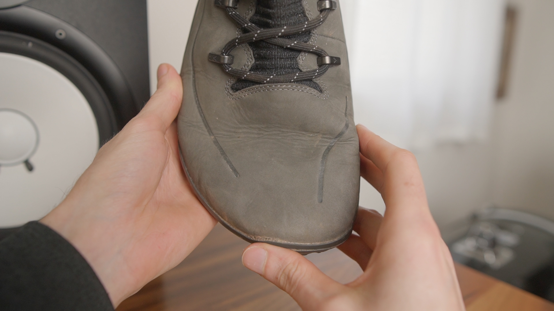 Vivobarefoot Tracker Decon Jjf Toebox Desk